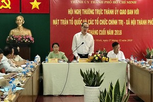 市委書記阮善仁在會上發表指導意見。（圖源：美莊）