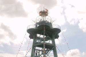 同塔省沙瀝市新歸東坊沙然-佳瑤花街的賞花台正式為遊客服務。（圖源：丫閔）