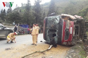 交警趕抵現場勘查事故原因。（圖源：VOV）