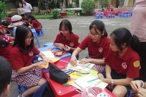 學生參加比賽一隅。（圖源：秋心）