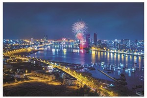 一、精彩紛呈的２０１８年峴港國際煙花節。（圖源：旅遊報）