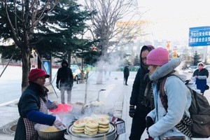 即使在路邊購買水果、蔬菜， 中國人都不需用現金交易。