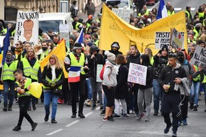 當局預計抗議活動規模“至少與上週一樣大”，然而卻有超過80,000人參與。（圖源：AFP）