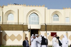 雙方根據兩點議程舉行會談。（圖源：TOLONEWS）