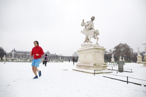 法國大部分地區處於橙色冰雪警戒狀態。（圖源：互聯網）