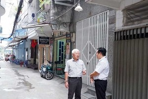 第五郡阮表街73號巷的居民喜迎新巷道。