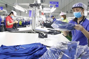 多地工人節後按規定重返工作崗位。（圖源：田升）