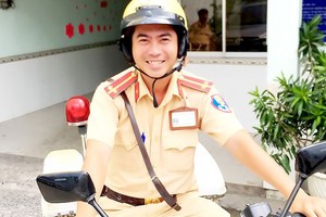 蘇煌盛中尉的友善笑容。