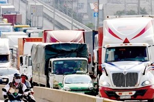 本市將對各種汽車司機進行檢查，尤其是集裝箱車司機。