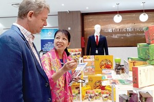 本市企業向合作夥伴推介ITPC的出口商品。