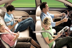 今起嚴查司機乘客不繫安全帶行為。（示意圖源：互聯網）