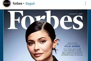 今年僅有21歲的美國電視明星和美妝博主凱莉‧詹娜成為史上最年輕的白手起家億萬富豪。（圖源：互聯網）