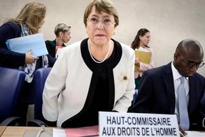 聯合國人權事務高級專員米歇爾‧巴切萊特要求法國對“黃背心”運動中發生的警察暴力行為，進行徹底調查。（圖源：AFP）