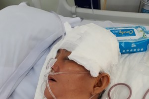 鍾阿妹至今仍不省人事。