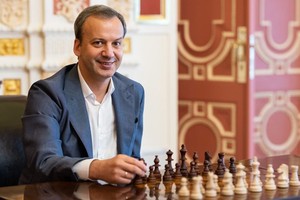 世界國際象棋聯合會主席阿卡迪‧達瓦科維奇。（圖源：互聯網）