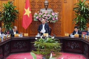 政府總理阮春福主持會議。（圖源：光孝）