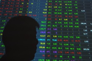 因犯下“操控證券市場”罪名，KSA董事長兼VSM證券股份公司董事長范氏馨被捕。（示意圖源：TL）