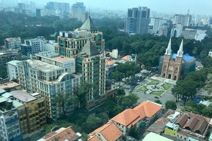 至2020年，包括第一和第三郡的現有市中心區將有計劃地發展住房。