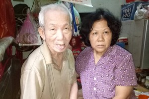 李伯祥的病情日益加重，需要太太的照顧。