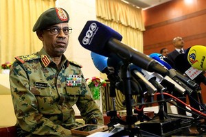 蘇丹國防部長阿瓦德‧穆罕默德‧艾哈邁德‧本‧奧夫（Awad Mohamed Ahmed Ibn Auf）。（圖源：路透社）