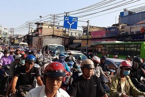 長征街從歐姬街至新圻新貴街路段交通經常堵塞。