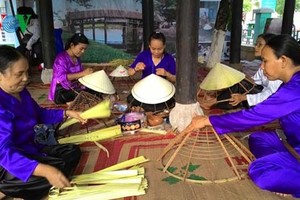 編織笠帽是我國傳統行業之一。（圖源：VOV）