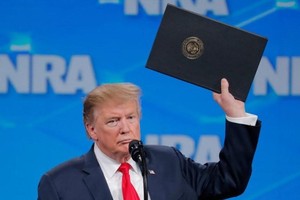 特朗普宣佈美將退出《武器貿易條約》。（圖源：路透社）