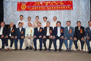 范陽堂盧氏宗祠第八屆理事會合照。