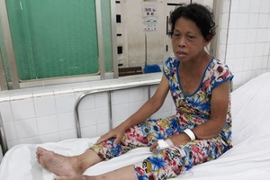 黃群正在阮知方醫院留醫。