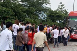 核載42人的客車竟擠進69人遭罰6900萬元。（圖源：燈光）