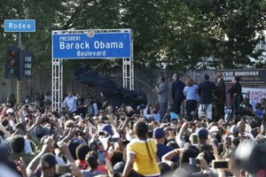 美國洛杉磯市於當地時間4日正式將該市的羅德奧大街更名為“奧巴馬大道”。（圖源：AP）