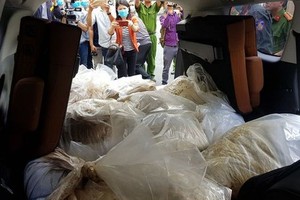 查獲的大量毒品物證。（圖源：互聯網）