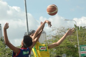 初中男子組比賽一瞥。