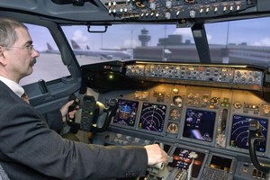 波音公司承認其波音737MAX系列飛機用於訓練飛行員飛行的模擬器存在缺陷。（圖源：DPA）