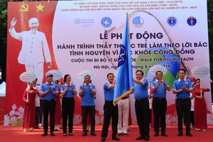 “2019年青年醫師遵從胡伯伯的教誨，志願為社群體康”行動發起儀式。（圖源：互聯網）