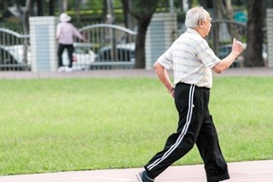 研究表明健步如飛的人或能多活 15 年。（示意圖源：互聯網）
