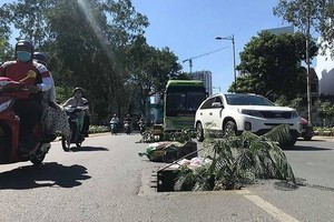 舊邑郡紅河街上某一沙井沒蓋給道路安全帶來隱患。（图源：HT）