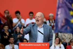 荷蘭工黨黨魁、歐盟委員會副主席蒂默曼斯（Frans Timmermans）在巴塞羅那的一次演講。