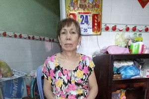 劉錦雲患有關節炎多年，如今左腿又骨折，正等待有錢動手術。