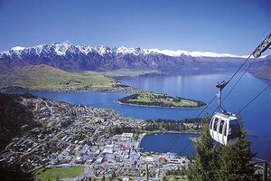 新西蘭7月起徵收外國遊客稅。圖為新西蘭皇后鎮一瞥。（圖源：互聯網）