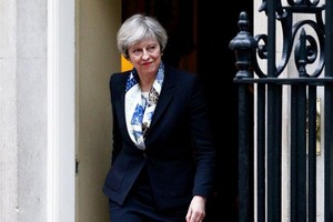 特蕾莎正式辭去執政黨黨魁職務。（圖源：路透社）