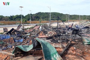 工棚爆炸現場一片狼藉。（圖源：VOV）