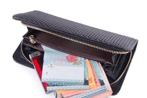 研究顯示，錢包中錢越多，人們越可能拾金不昧。（示意圖源：互聯網）