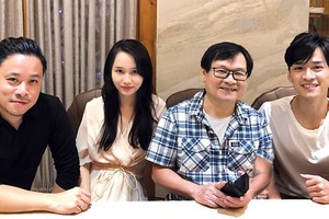 在《碧眼》影片開拍之前，竹英、陳義兩演員獲Victor 武導演（左一）推薦給阮日英作家。