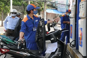 從昨(2)日下午4時30分起，RON95-III汽油每公升漲383元。（示意圖源：互聯網）