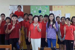 “史懷哲精神計劃”營隊師生合照。