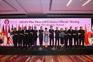 與會代表合影。（圖源：越通社）