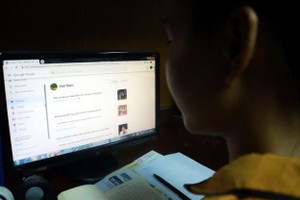 最近研究表示，2018 年谷歌和臉書賺到數十億美元，佔美國數字廣告利潤的60%。