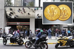 鑄幣廠金幣遭洗劫。（圖源：互聯網）