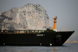 英屬直布羅陀7月4日扣留“格蕾絲一號”(Grace1)運油輪，指運油輪涉嫌違反歐洲制裁，將石油運往敘利亞。（圖源：路透社）